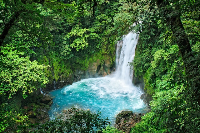 costa rica waterfall