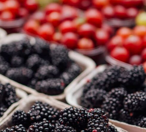 Superfoods - Fresh fruit and berries at a farmers market