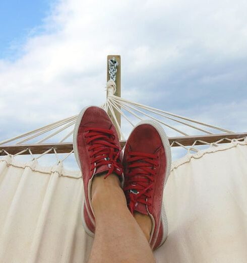 Vacation - Pair of Red-and-white Low-top Sneakers