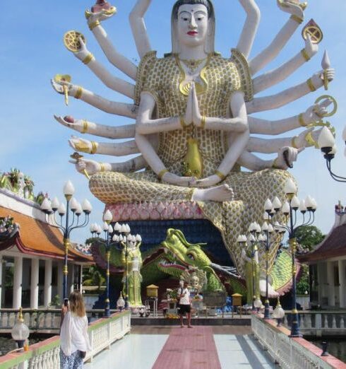 Tourist Traps - Phuket’s Buddha statue: the ultimate zen master chilling at the temple!