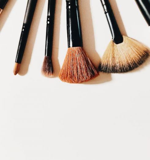 Makeup Brushes - Assorted Makeup Brushes