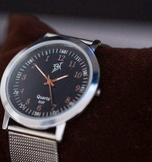 Last-Minute Gifts - Close Up Photo of a Wristwatch