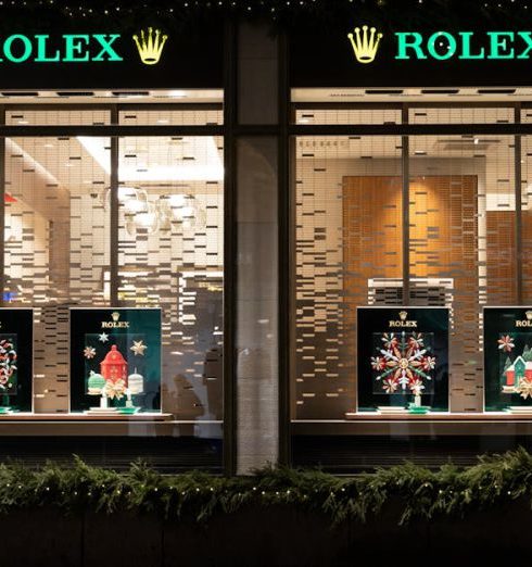 Luxury Watches - Store Windows Decorated for Christmas