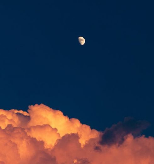 Maximizing Space - Dreamy moon with Beautiful red clouds and A deep blue Sky