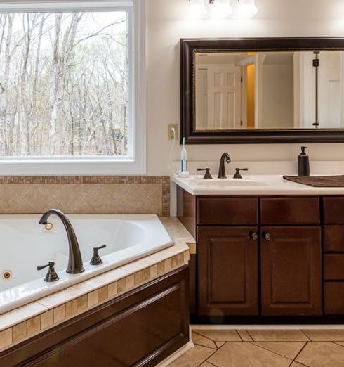 Double Vanity - Photo of a Bathroom