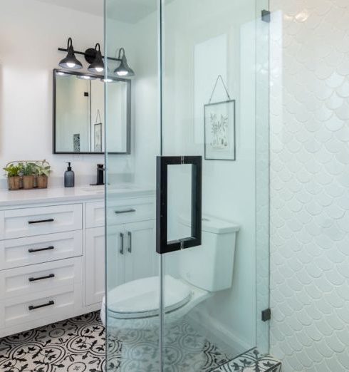 Bathroom Cabinets - Photo Of A Bathroom