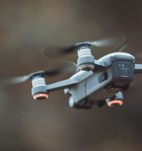 Drones - Grey Quadcopter Drone