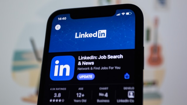 the-linkedin-logo-is-displayed-on-a-smartphone